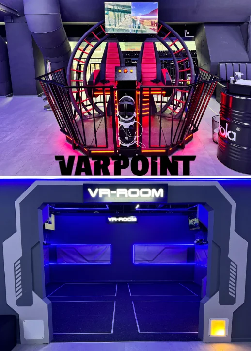 Wohnzimmer mit Couch, Stuhl und TV, perfekt für entspannte Pausen zwischen den aufregenden VR-Abenteuern im Varpoint Park.